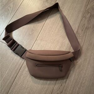 Dagne Dover Ace Neoprene Fanny Pack